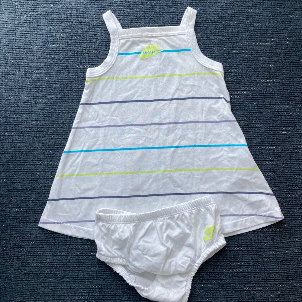 Nike dress size 9m